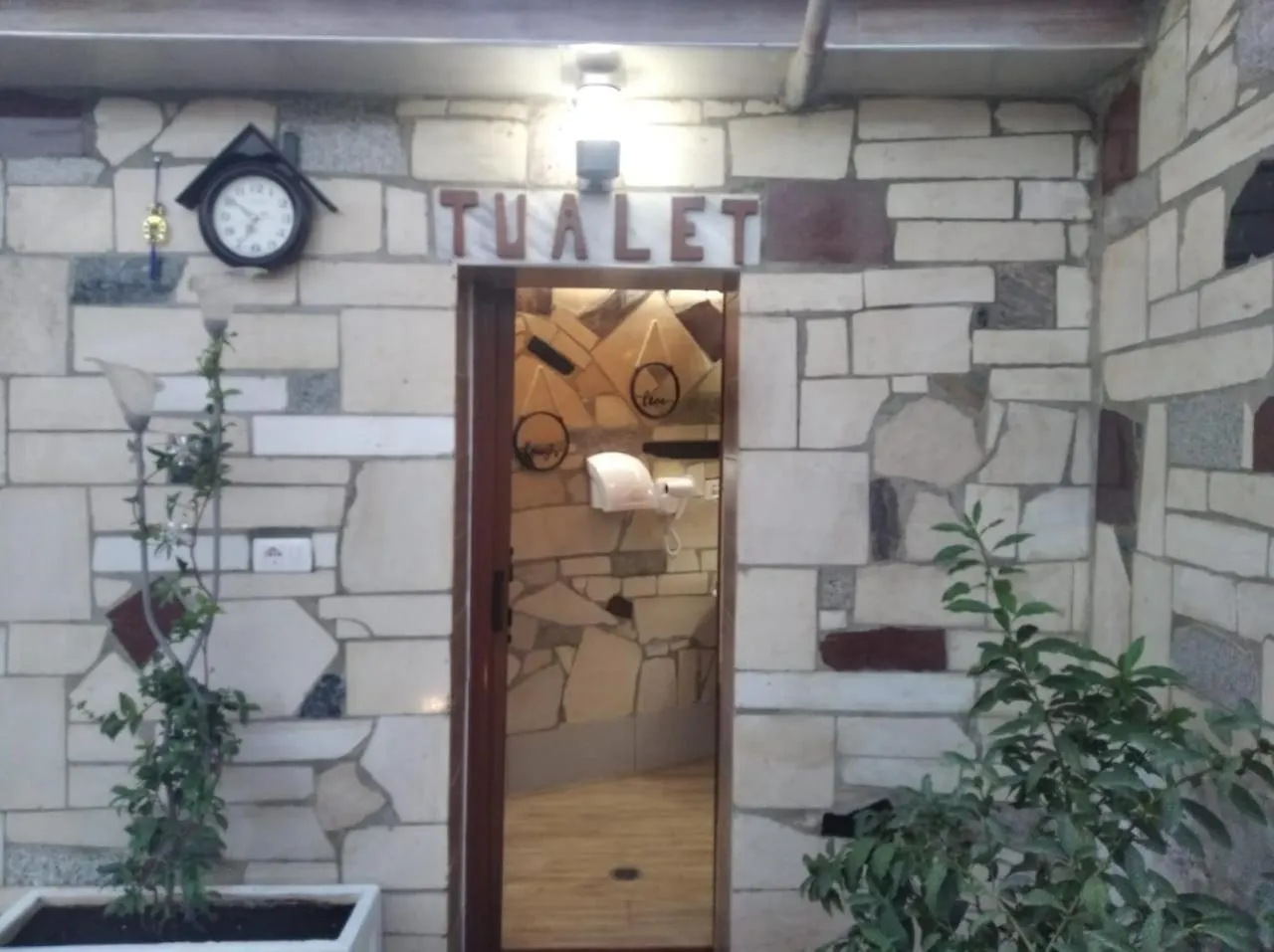 Guest House Bake Gjirokaster Bed & Breakfast